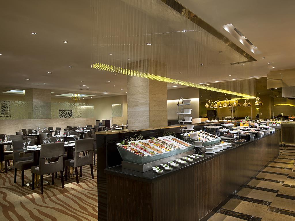 Celebrity International Grand Hotel Пекин Экстерьер фото