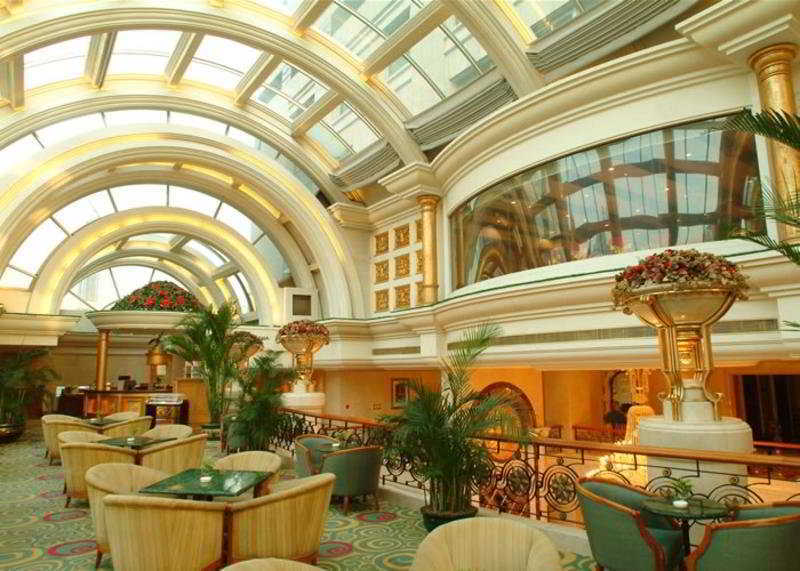 Celebrity International Grand Hotel Пекин Экстерьер фото