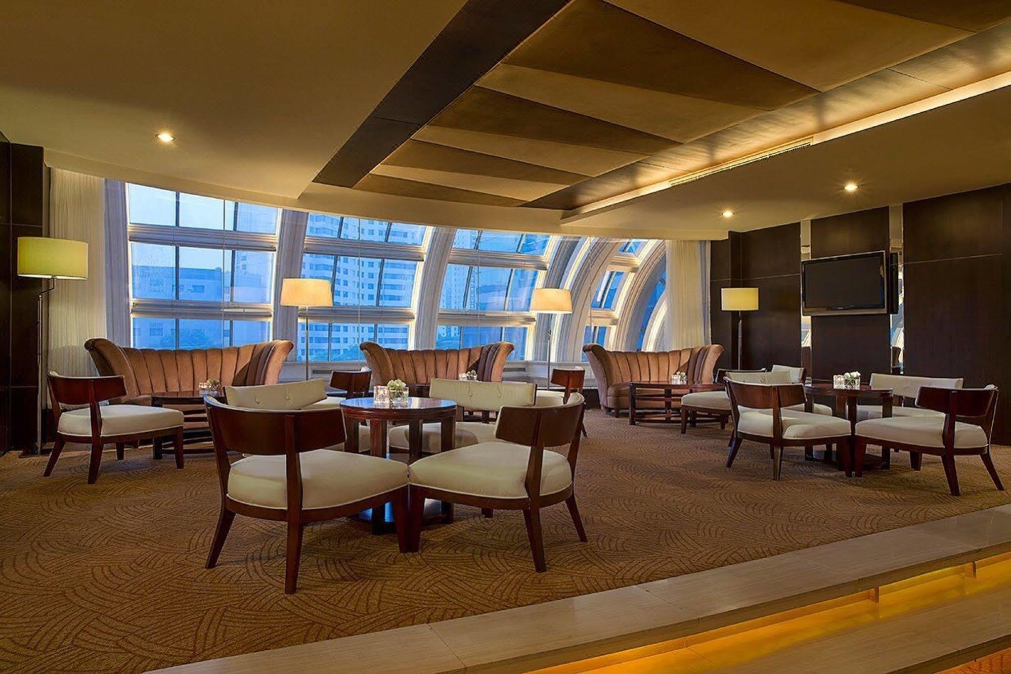 Celebrity International Grand Hotel Пекин Экстерьер фото