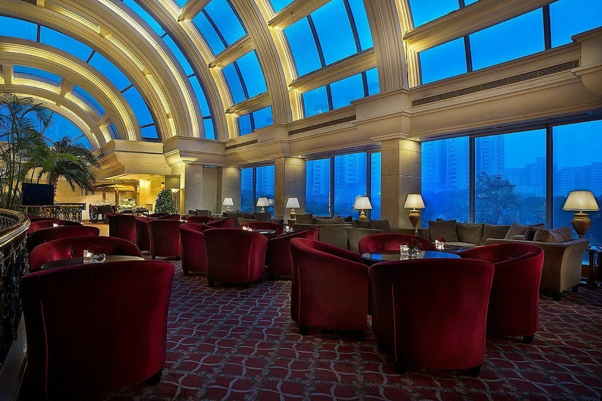 Celebrity International Grand Hotel Пекин Экстерьер фото
